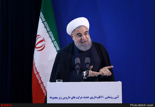 بازدید رئیس جمهور از شرکت داروسازی رازک و رو نمایی از داروهای جدید