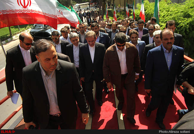 افتتاح نهمین نمایشگاه بین المللی بورس ، بانک و بیمه 