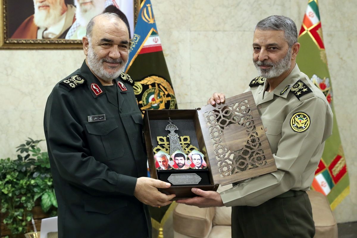 دیدار فرمانده کل سپاه با سرلشکر موسوی