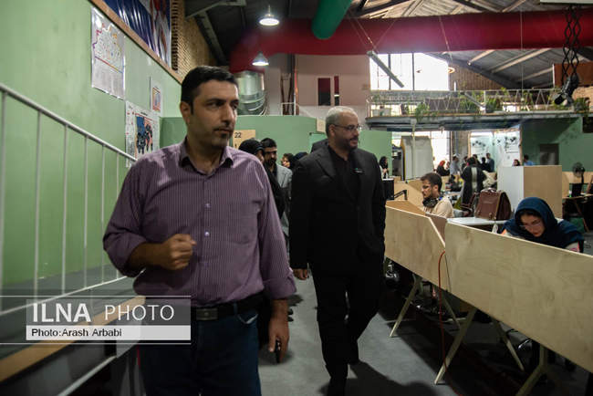 بازدید معاون توسعه کارآفرینی و اشتغال وزارت کار از کارخانه نوآوران آ