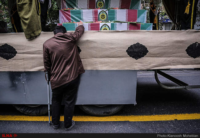 مراسم تشییع پیکر ۵۴ شهید دفاع مقدس ناجا از مقابل دانشگاه تهران