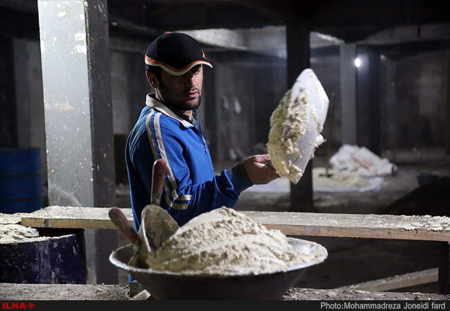 چرخ اقتصاد از چرخش بازوان کارگران می چرخد