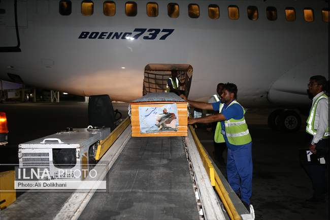 ورود پیکر استاد محمدعلی بهمنی به بندرعباس