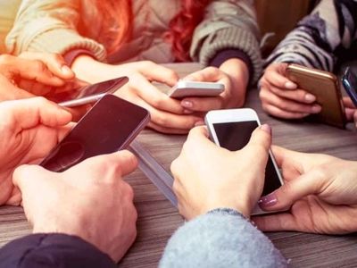 تأثیر فناوری موبایل بر سلامت روان