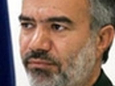 خانواده شهدا سند عزتمندی و ذلت ناپذیری ملت ایران هستند