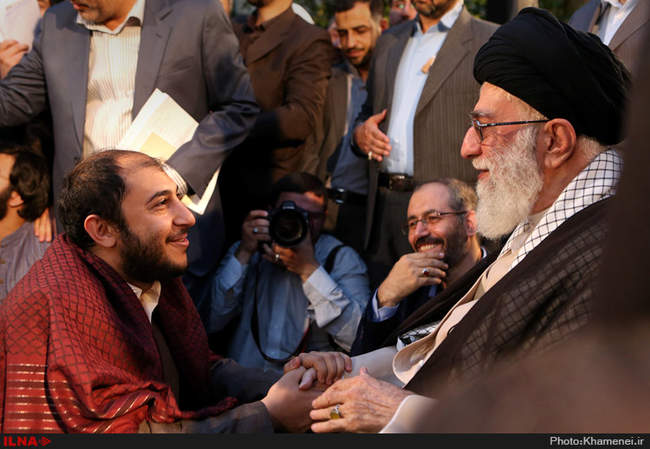 دیدار جمعی از شاعران با رهبر انقلاب