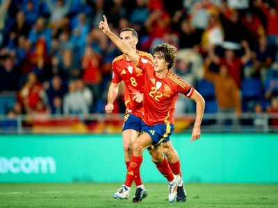 ویدیو: خلاصه بازی اسپانیا 3-2 سوئیس