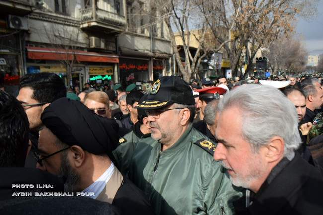 تشییع پیکر شهید خلبان محمرضا رحمانی از دریچه دوربین ایلنا