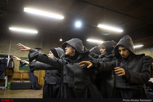 تمرین کنسرت- نمایش «خط سوم»