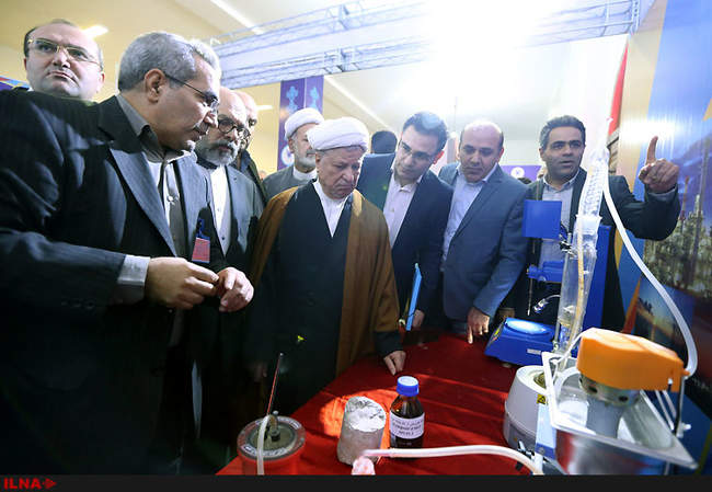 همایش تجلیل از دریانوردان، صنعتگران و کاپیتان‌های ناوگان حمل و نقل �