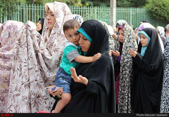 اقامه نماز عید فطر در مصلی کرج/4