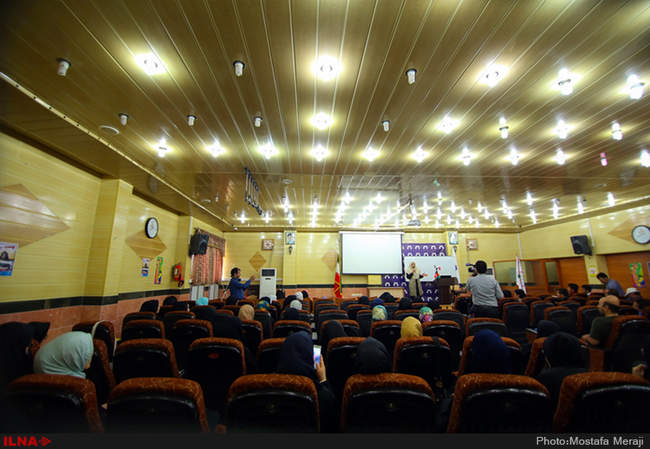 همایش آموزش فن بیان با حضور فرزانه معصومیان در قم