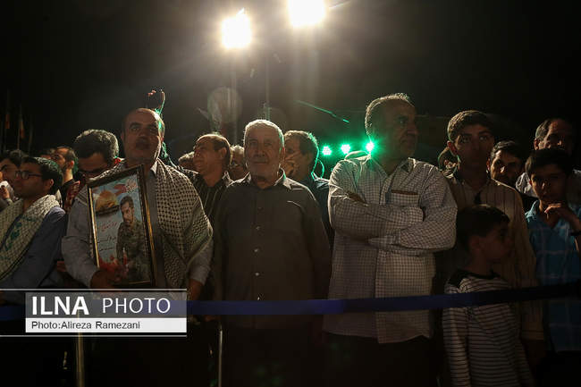 مراسم وداع با پیکر ١٥٠ شهید ٨ سال جنگ تحمیلی
