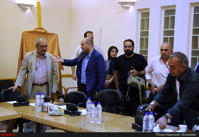 نشست خبری و رونمایی از پوستر نمایش «یک دقیقه و سیزده ثانیه»