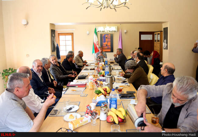 نشست مشترک هیات مدیره و مدیرعامل خانه سینما با شورای صنفی نمایش