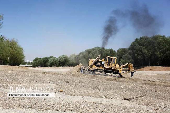 آماده سازی زاینده رود برای بازگشایی 