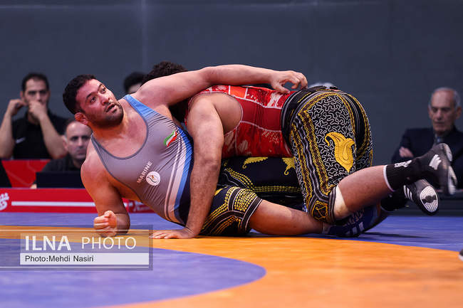 گزارش تصویری از رقابت‌های کشتی تعیین پهلوان سال ۱۴۰۴