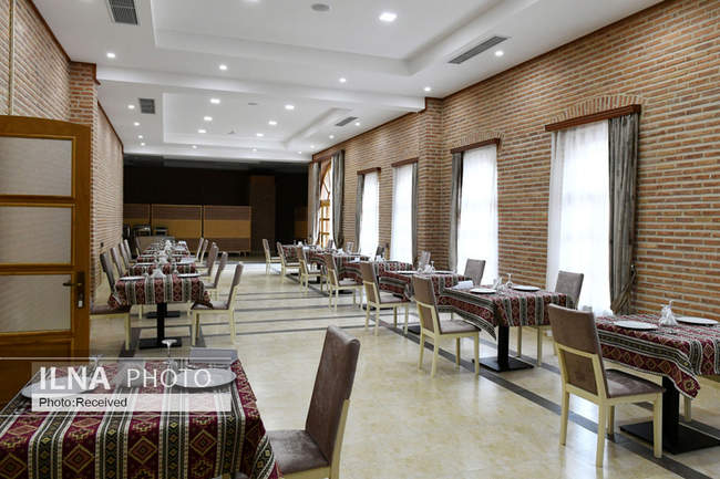 بازدید رئیس جمهور آذربایجان و همسرش از کاروانسرای شاه عباس