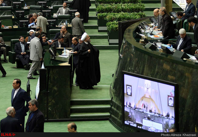 تقدیم لایحه بودجه سال 95 به مجلس شورای اسلامی/2
