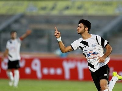 مهاجم صبا به ماشین‌سازی پیوست
