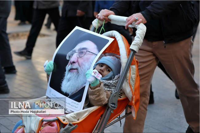 تشییع پیکر سه شهید گمنام در قم  