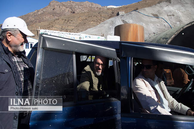 بازدید رئیس بنیاد مستضعفان از فاز ۳ آزادراه تهران شمال