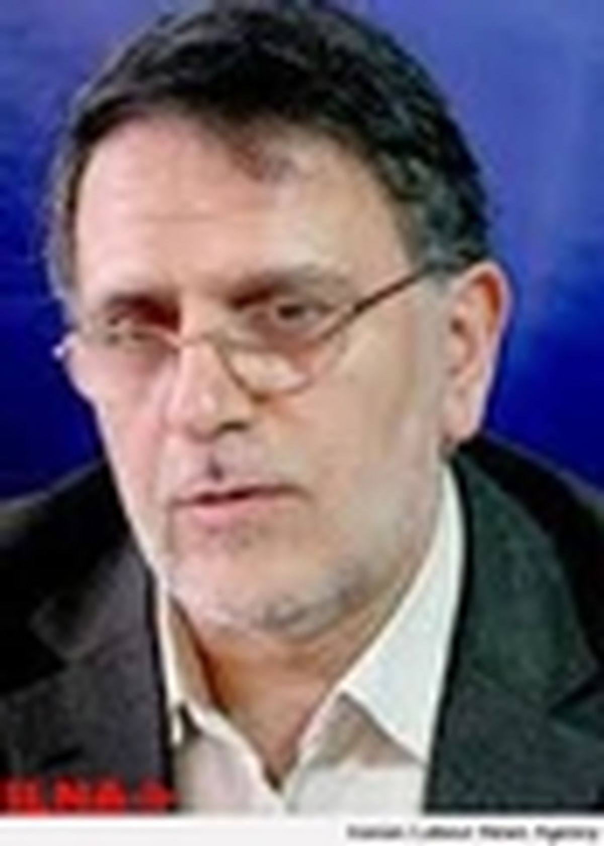 جلوگیری از مداخله در امور بانک‌ها و فعالیت موسسات غیر مجاز