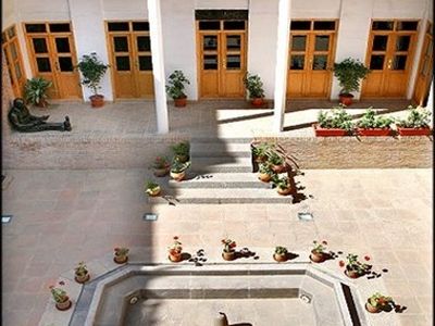 مسئولان نگاه ویژه‌تری به خانه‌های تاریخی داشته باشند/ فرمانداری آماده حمایتگری است