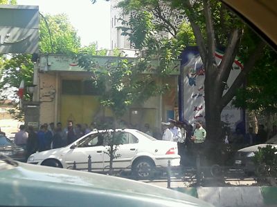 تجمع کارگران«اکیا خودرو» مقابل ساختمان استانداری آذربایجان شرقی 