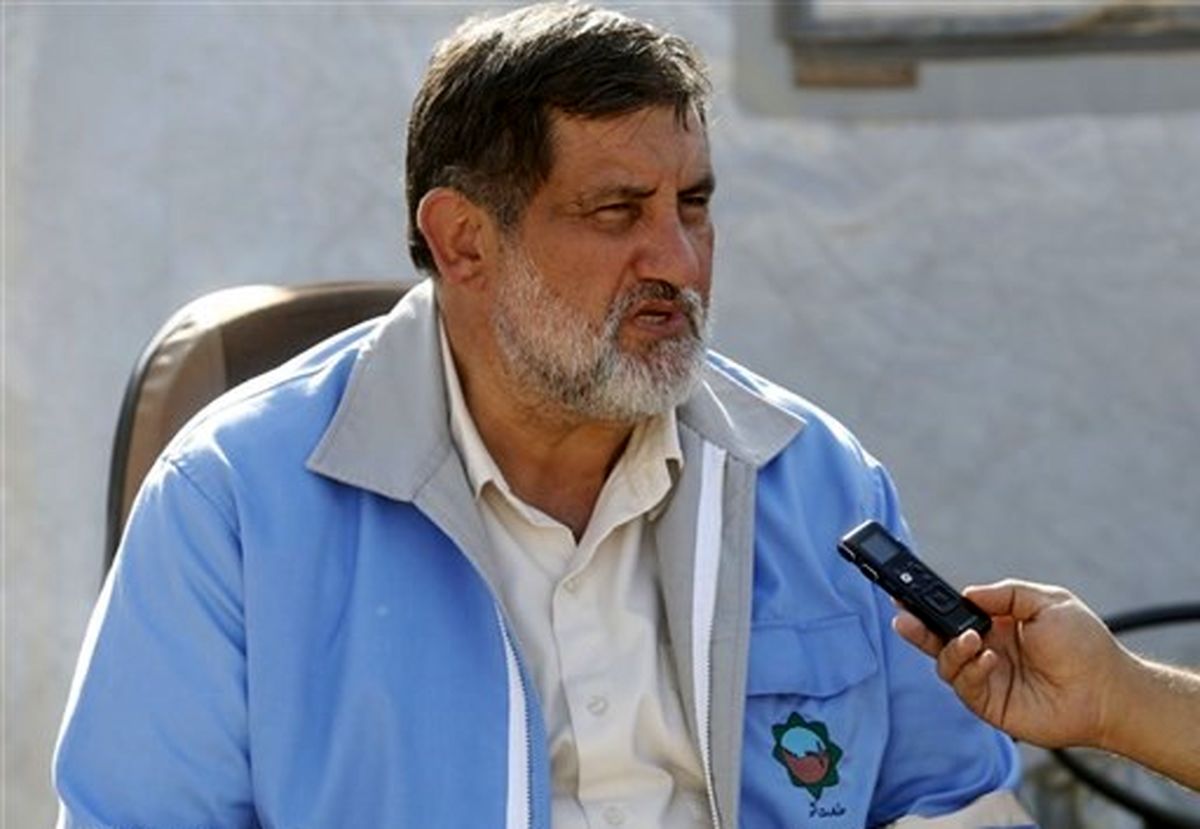 احتمال افزایش جان‌باختگان زلزله به ۵۰۰ نفر/آب، برق و تلفن وصل شده است/احتمال دفن برخی اجساد در روستاها بدون صدور گواهی فوت+فیلم
