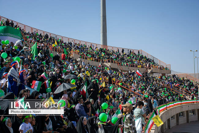 اجرای سرود سلام فرمانده در قزوین