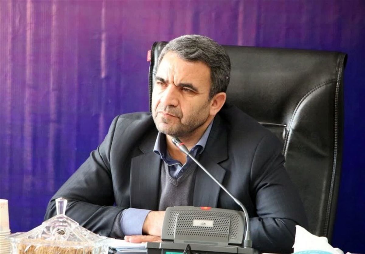 معلمان روی هویت ملی و اسلامی دانش آموزان کار کنند