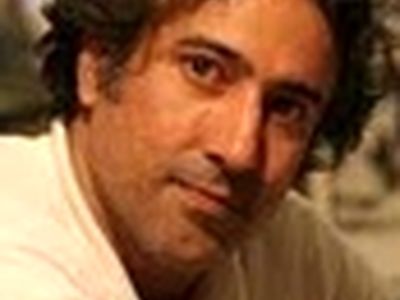 «ناقوس‌ها برای چی ن به صدا درمی‌آیند؟» روی صحنه می‌رود