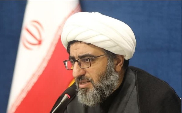 بیش از نیمی از معتکفان امسال دهه هشتادی‌ها بودند  