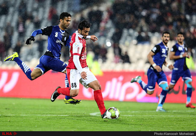 دیدار تیم های فوتبال پرسپولیس تهران و استقلال خوزستان