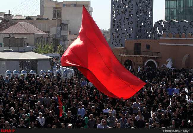 مراسم عاشورای حسینی در میدان امام حسین(ع)