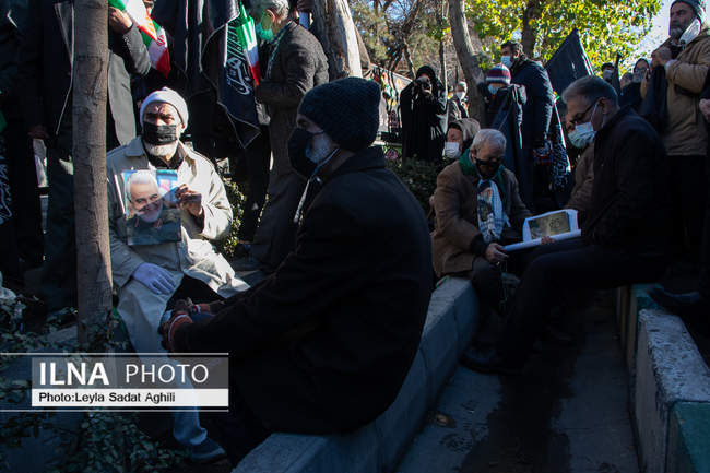 تشییع باشکوه پیکر‌های مطهر ۱۵۰ شهید گمنام در تهران/۲