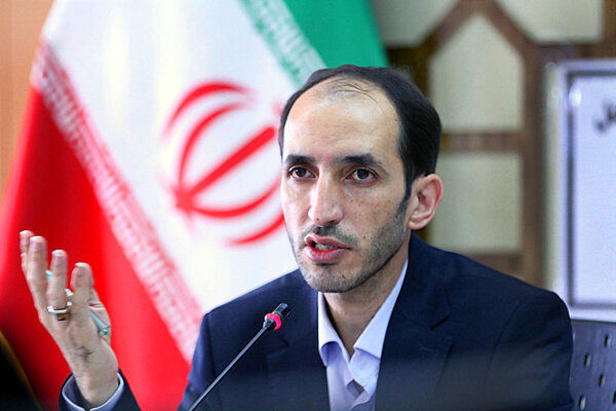 ۲۰ هزار نفر را در آزمون دبیری استخدام خواهیم کرد
