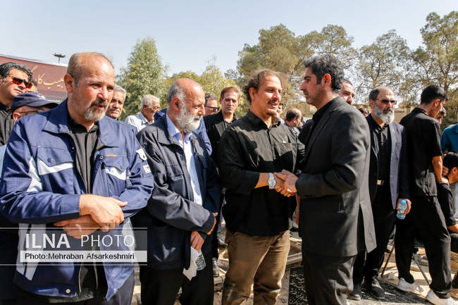 تشییع پیکر حسین حبیبی فعال پیشکسوت کارگری 