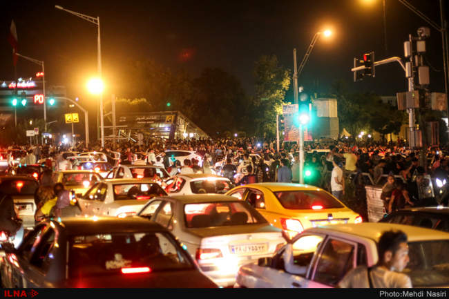 شادمانی مردم در خیابان ها بعد از برد تیم ملی مقابل مراکش-1