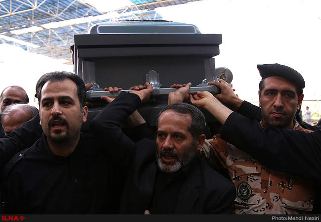 مراسم تشییع پیکر بانو مرضیه حدیدچی دباغ در حرم امام خمینی(ره) 