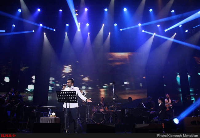 کنسرت میثم ابراهیمی و اشوان/سی و دومین جشنواره موسیقی فجر