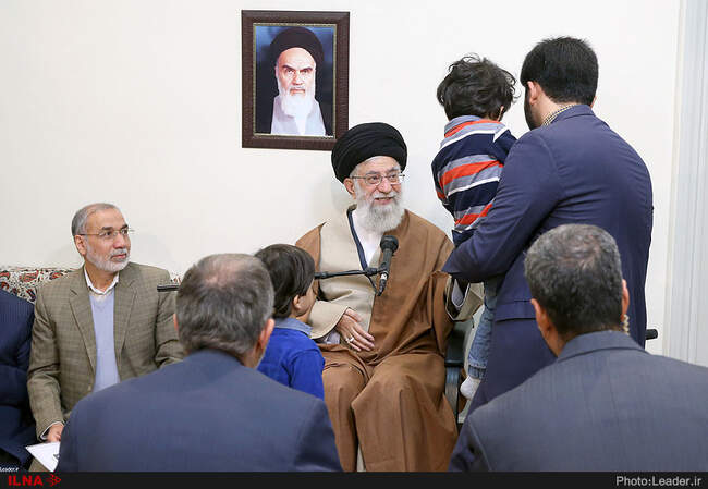 دیدار رهبر انقلاب با تعدادی از خانواده‌های معظم شهیدان