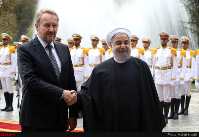  استقبال رسمی روحانی از رییس شورای ریاست جمهوری بوسنی و هرزگوین