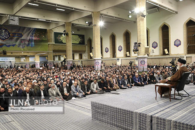 دیدار مداحان اهل‌بیت علیهم‌السلام با مقام معظم رهبری