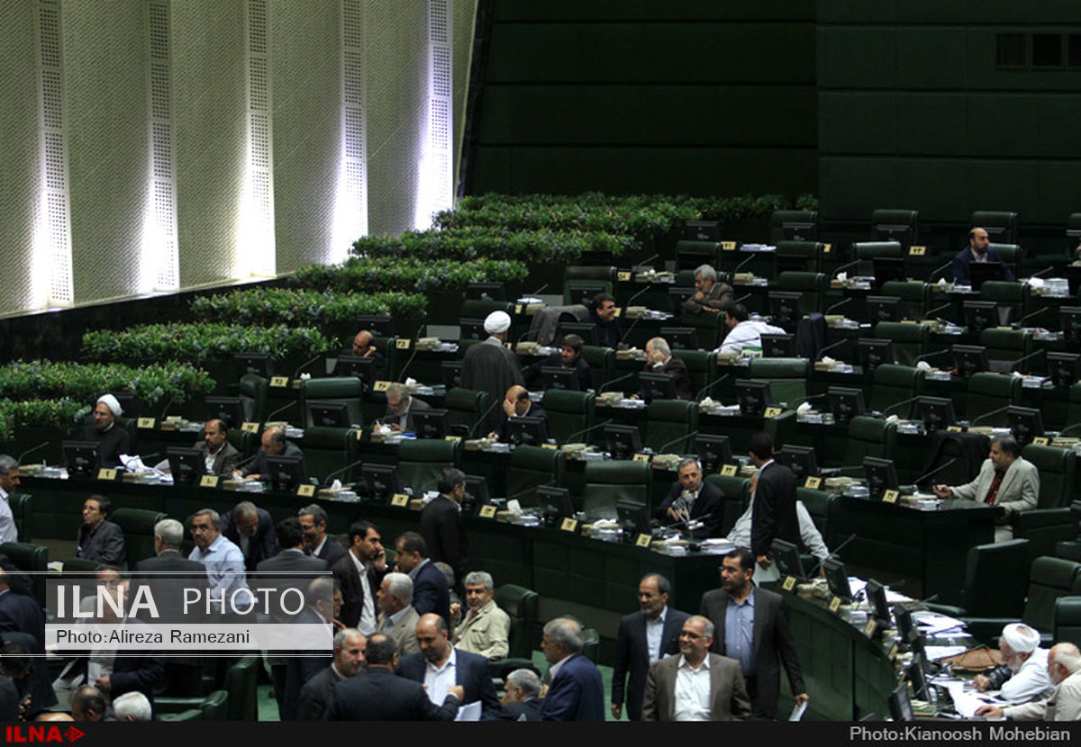 نمایندگان سوال محجوب و قاضی‌پور از وزیر کشاورزی را وارد دانستند