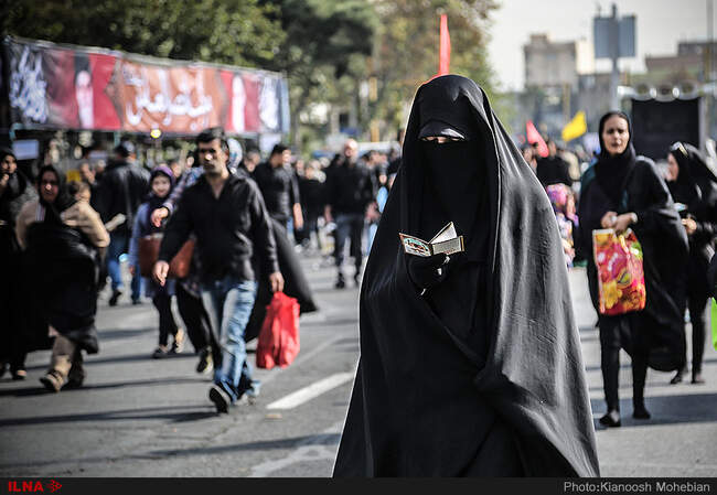 پیاده روی جاماندگان اربعین در تهران 