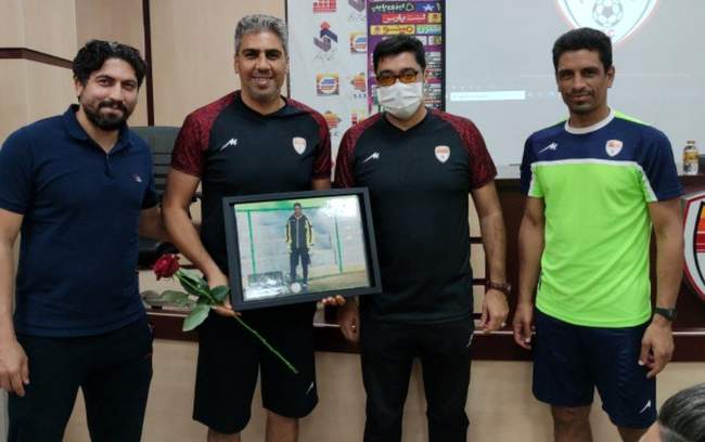 گزارش تصویری: تقدیر باشگاه فولاد از مربیان