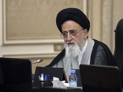همان صلابت میدان نبرد باید پشت میز مذاکره هم‌ وجود داشته باشد