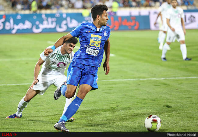  جنجال‌ و حواشی‌های دیدار استقلال و ذوب آهن از لنز خبرگزاری ایلنا (گزارش تصویری)